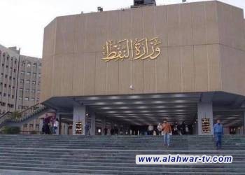 النفط يتجه لتسجيل أول زيادة شهرية هذا العام